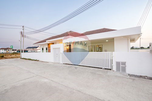 รูป [920011003-122] บ้านหรูปราณบุรี 164 ตร.ม. พร้อมสระและวิวเขา - รูปที่ 5/81