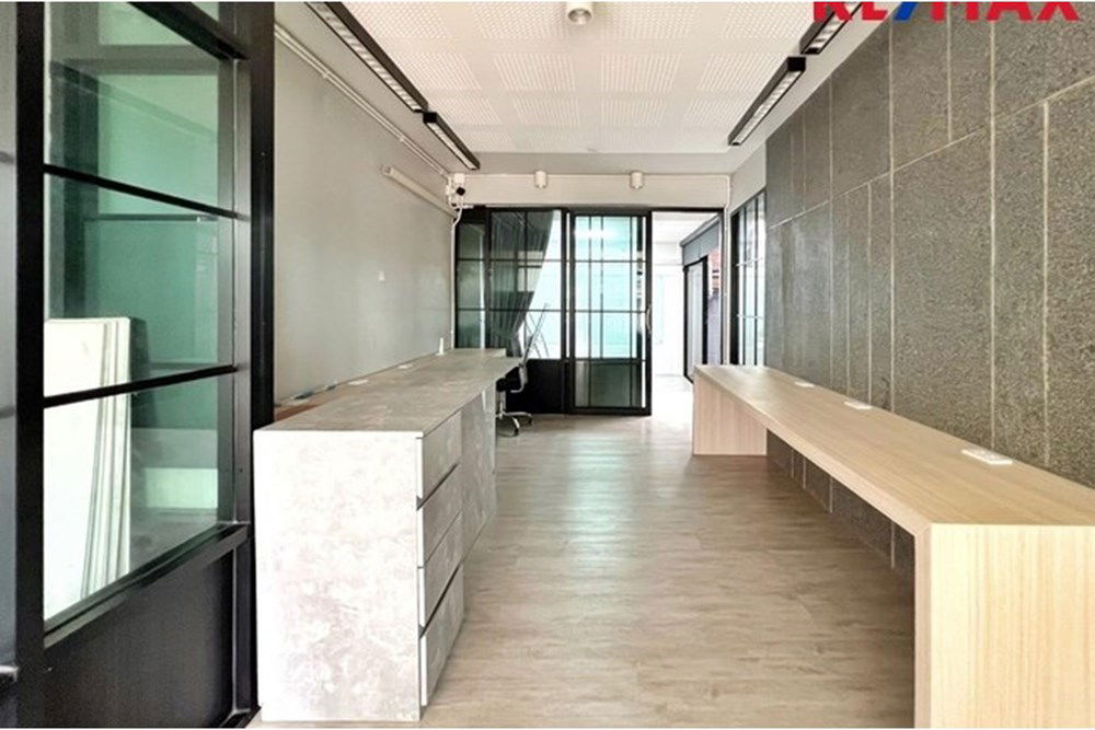 รูป [920091001-1046] ขาย โฮมออฟฟิศหรู 4 ชั้น THE FRONT ลาดพร้าว-รัชดา - รูปที่ 68/80