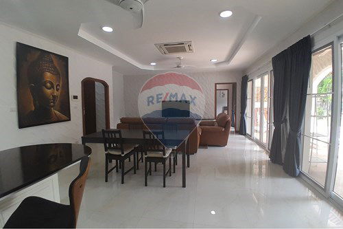 picture [920471017-284] Rent Spacious 4 Bedroom Pool Villa at Naklue 16/1 - 5/33