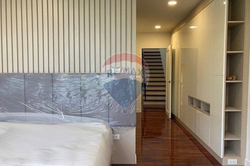 รูป [920071049-1153] ♂️ Phrom Phong Townhouse for Rent: 4+1 Beds, Pool, Gym, 2 Car Park! - รูปที่ 21/40