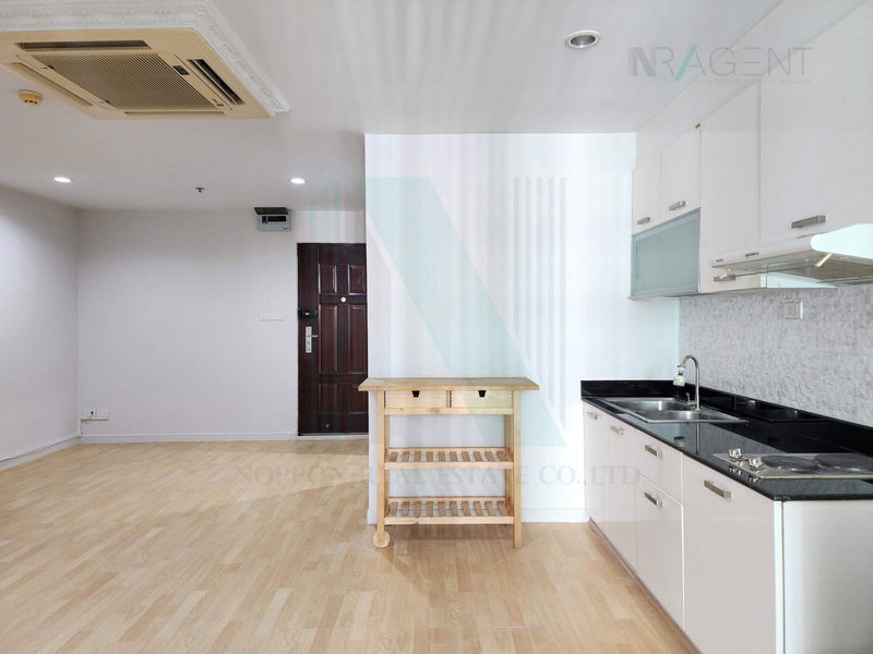 Condos for sale : 📌 For Sell Condo SUKHUMVIT LIVING TOWN Building 1, Floor 11,1 bed room, Room size 52 sqm