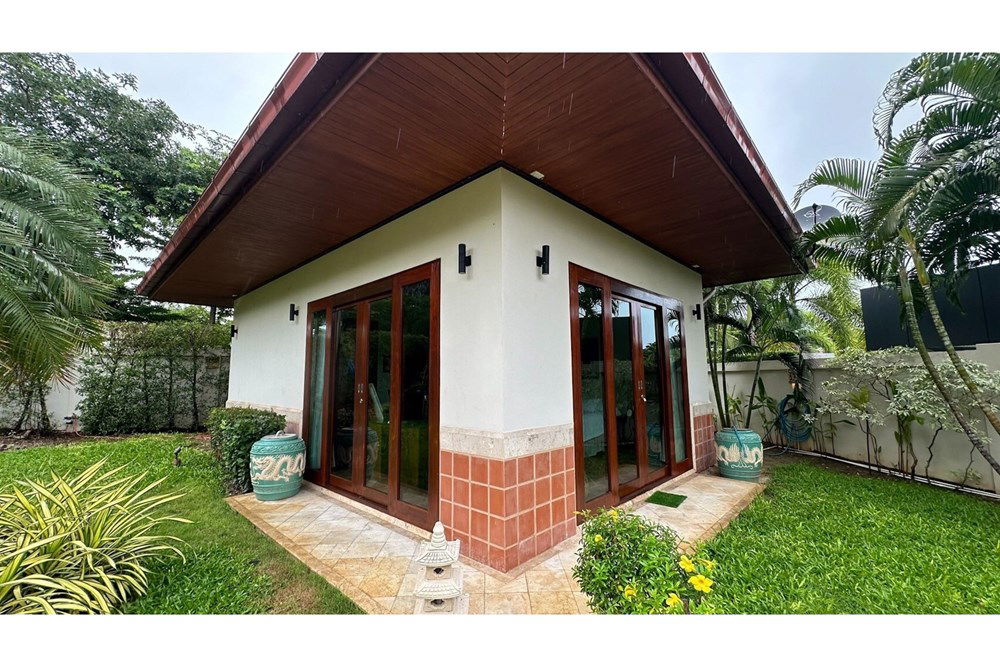 รูป [920011003-108] บ้านหรูหรา 5 ห้องนอนพร้อมสระว่ายน้ำส่วนตัว - รูปที่ 21/46