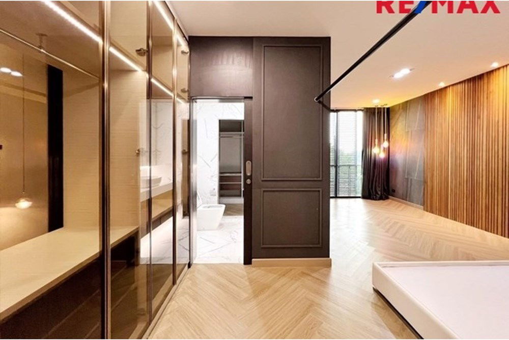 รูป [920091001-1046] ขาย โฮมออฟฟิศหรู 4 ชั้น THE FRONT ลาดพร้าว-รัชดา - รูปที่ 47/80