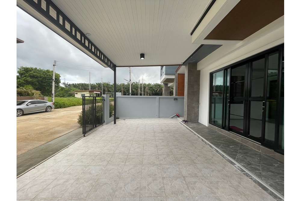 รูป [920281015-35] Townhome for sale in saithai - รูปที่ 28/29