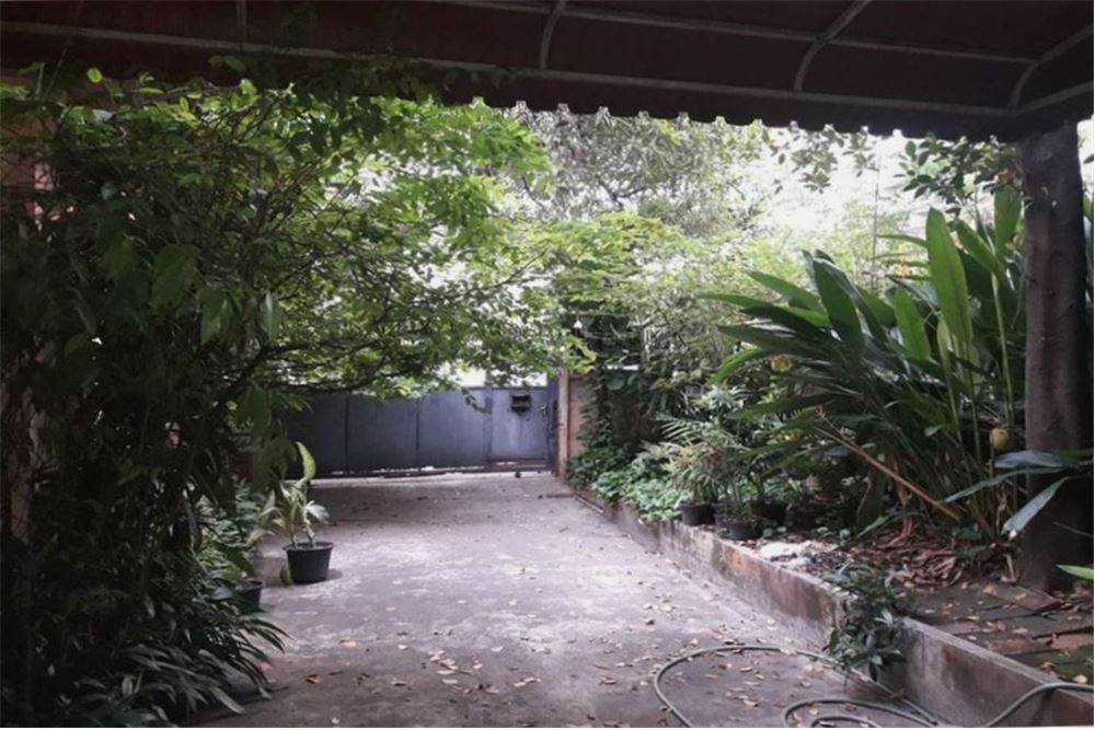 picture [920271003-657] Single House for RENT nearby MRT Rama 9 + Garden - 1/10