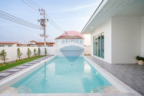 รูป [920011003-122] บ้านหรูปราณบุรี 164 ตร.ม. พร้อมสระและวิวเขา - รูปที่ 2/81