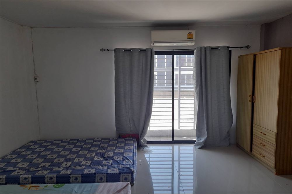 รูป [92001012-108] ขายอาคารพาณิชย์ เนื้อที่ 20.8ตรว. ต.บ้านสวน ชลบุรี - รูปที่ 4/28