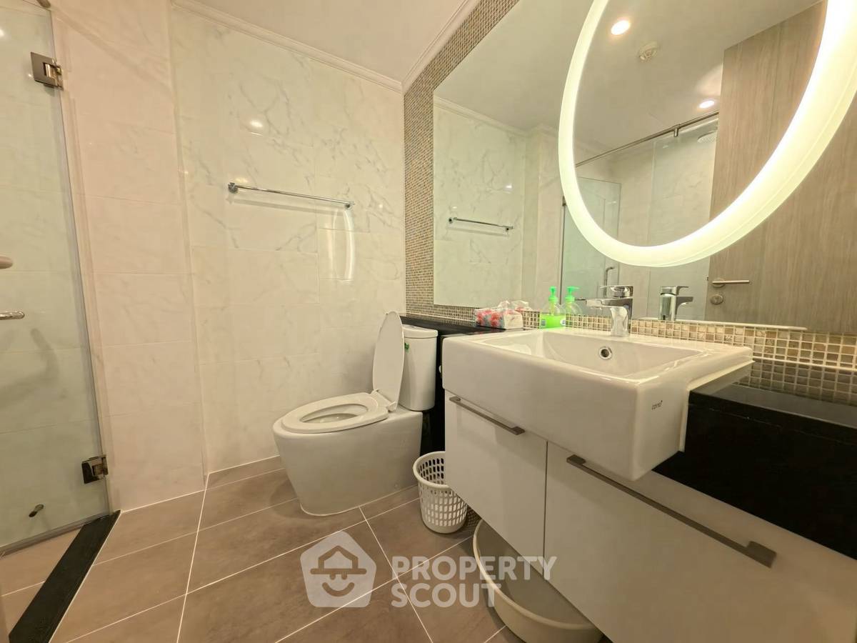 picture 2-BR Condo at Supalai Oriental Sukhumvit 39 near MRT Phetchaburi (ID 2429794) - 9/10
