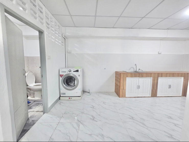 รูป ให้เช่าทาวน์โฮม 2 ชั้น อยู่ซอยประชาราษฏร์บำเพ็ญ 16แยก3 แขวงห้วยขวาง - รูปที่ 3/8