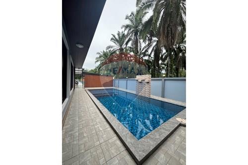 รูป [920281015-55] Pool villa in Ao nang - รูปที่ 4/24