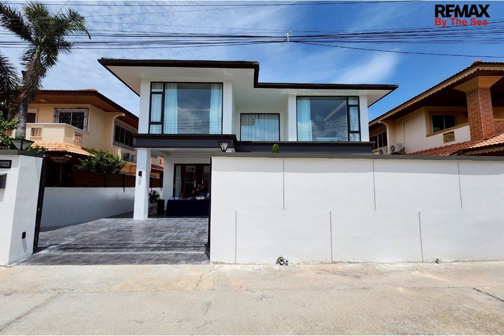 รูป [920611001-368] "วิลล่าหรูใจกลางพัทยา พร้อมสระส่วนตัว" - รูปที่ 2/55