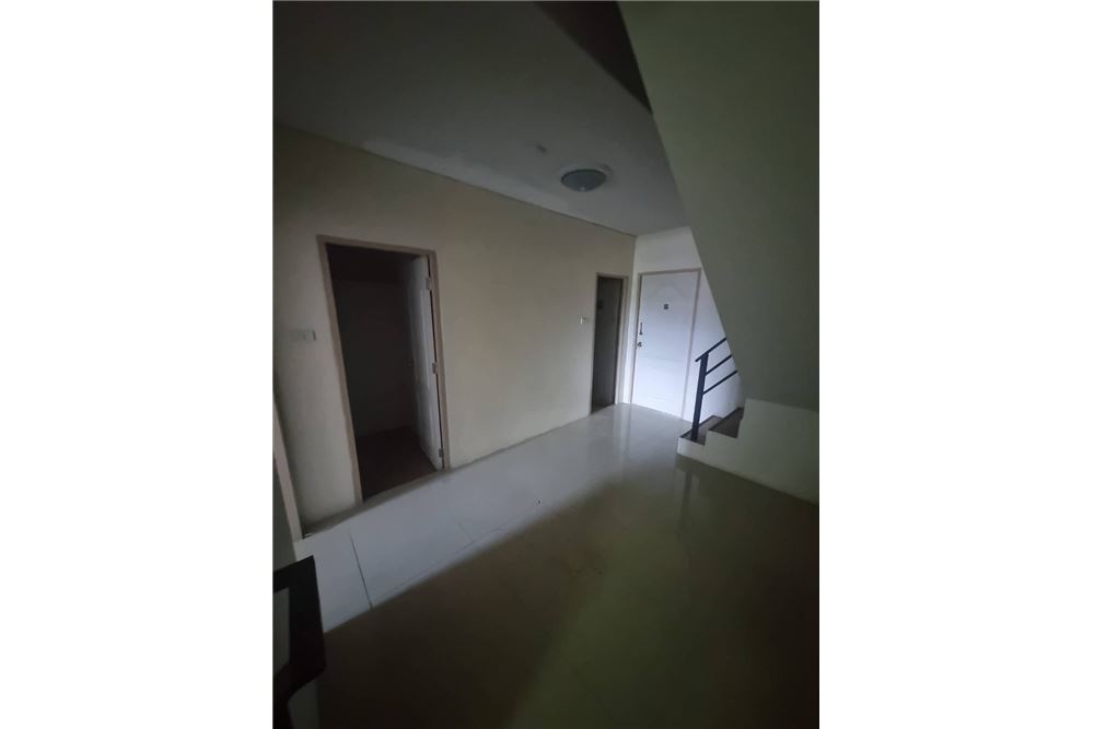 รูป [92001012-108] ขายอาคารพาณิชย์ เนื้อที่ 20.8ตรว. ต.บ้านสวน ชลบุรี - รูปที่ 23/28