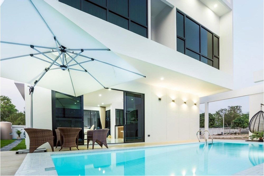 รูป [920311028-288] ให้เช่าบ้านวิลล่าสุดหรู ทุ่งกลม M ESTATE - รูปที่ 2/21