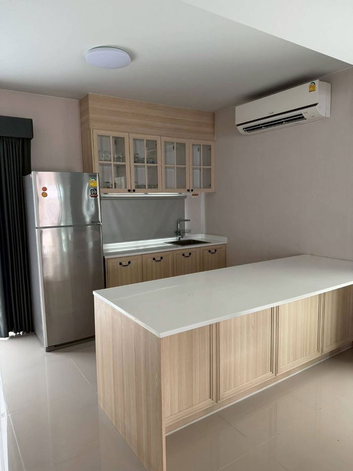 รูป ให้เช่าบ้าน หมู่บ้านเดอะวิลเลจบางนา บ้านหลังมุมซอย มหาชัย เดินทางสะดวก ใกล้เมกาบางนาทางด่วน และมอเตอร์เวย์- RW007138 - รูปที่ 4/9