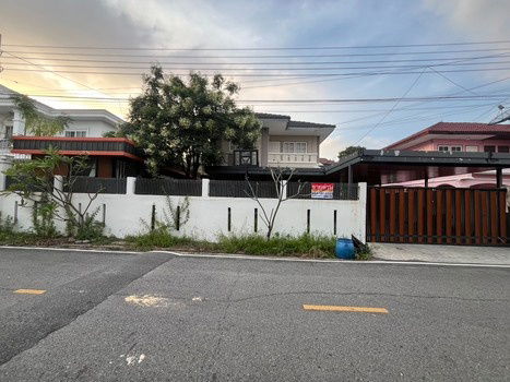 ขายบ้านเดี่ยว : เจ้าของขายเอง บ้านเดี่ยว 2 ชั้น โครงการ โครงการ มิตรประชาวิลล่า ไกล้รถไฟฟ้า MRT คลองบางไผ่ สายสีม่วง (ซ.5)  บางบัวทอง นนทบุรี  (ราคา 4,800,000 บาท )