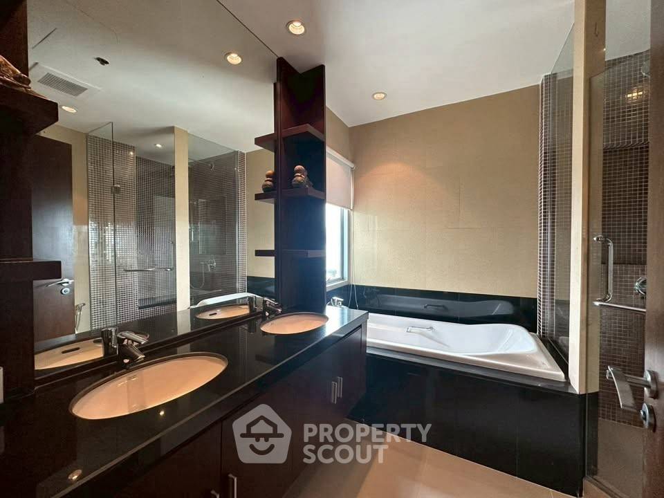 รูป คอนโด 3-ห้องนอน ที่ รอยัล เรสซิเดนท์ พาร์ค ใกล้ BTS เพลินจิต (ID 2427719) - รูปที่ 12/13