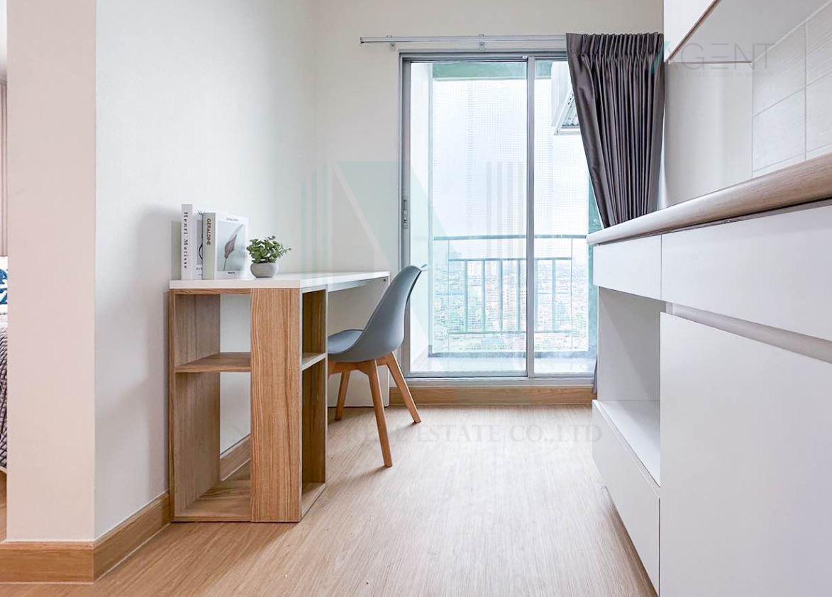 picture ðĐ For Sell Condo LUMPINI VILLE PRACHACHUEN - PHONGPHET 2 Building B, Floor 18,1 bed room, Room size 23 sqm - 5/8