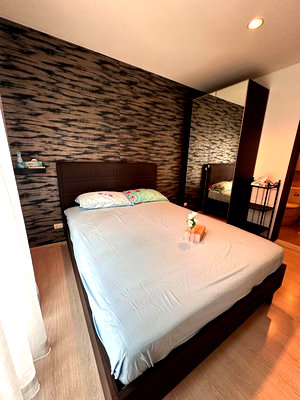 Condos for rent Chinese Embassy Bangkok : G8724💛中国客户，请加微信。(在联系方式的旁边) 🅵🅾🆁 🆁🅴🅽🆃 Rhythm Asoke 🅻🅸🅽🅴 ❤️💜@condopremium💜❤️Ready to move in ⬛🟨 📞 065 695 3645🟨⬛