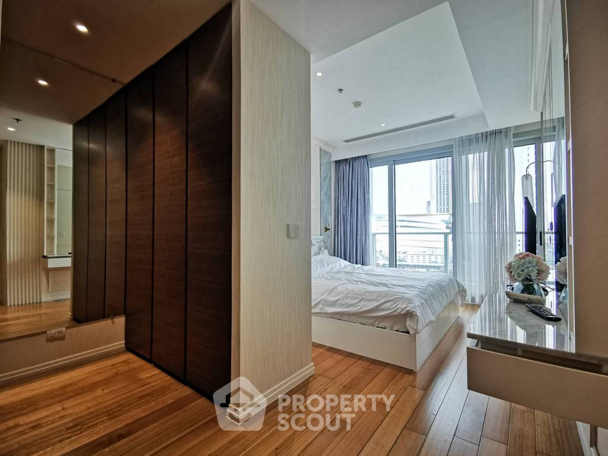 รูป คอนโด 2-ห้องนอน ที่ เดอะ ริเวอร์ คอนโดมิเนียม ใกล้ BTS สะพานตากสิน (ID 2347255) - รูปที่ 9/11