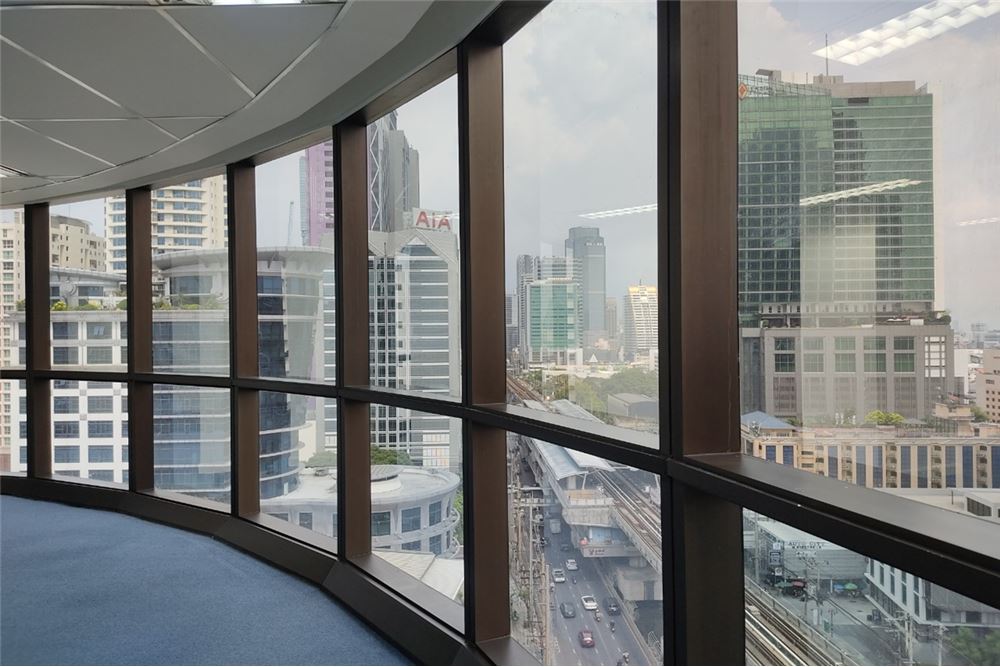 picture [920271003-568] Office Space near BTS Surasak - 3/28