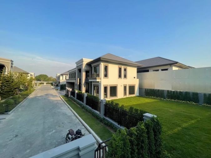 ขายบ้านเดี่ยว 5 ห้องนอน 591 ตร.ม. 202.8 ตร.ว. แกรนด์ บางกอก บูเลอวาร์ด รามอินทรา - เกษตรนวมินทร์