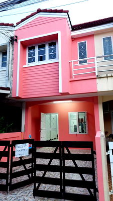 เช่าทาวน์โฮม รร.แย้มจาดวิชชานุสรณ์  : ให้เช่าทาวน์เฮ้าส์ หมู่บ้านเฟิร์สโฮม รามอินทรา ใกล้ห้าแยกวัชรพล 