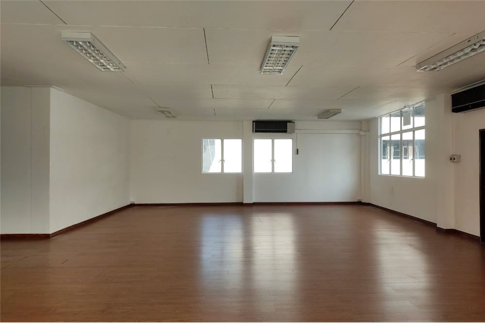รูป [920271003-767] Creative Office Space near BTS Chongnonsi - รูปที่ 6/7