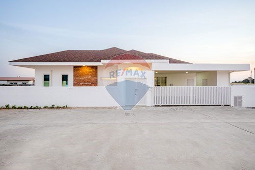 รูป [920011003-122] บ้านหรูปราณบุรี 164 ตร.ม. พร้อมสระและวิวเขา - รูปที่ 1/81