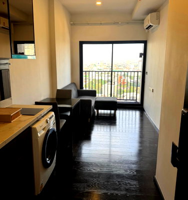 Condos for rent : For rent: Park Origin Thonglor, beautiful, cheap, good location, ready to move in, near BTS Thonglor. Interested? Add me on Line @841qqlnr