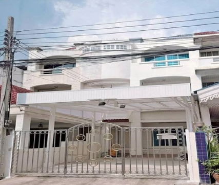 ให้เช่าทาวน์โฮม 3 ชั้น หมู่บ้านแฮปปี้แลนด์วิวล์ ช.ลาชาล 32 ถ.สุขุมวิท 105 / เฟอร์นิเจอร์ครบ / อยู่อาศัย หรือ Home Office ไม่สัตว์เลี้ยง ไม่จดบริษัท