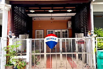 ทาวน์โฮม กรุงเทพมหานคร : [920021043-2] Urgert Sale!!! 3-Storeys Townhome near Ekamai, Thonglor, Central, CDC