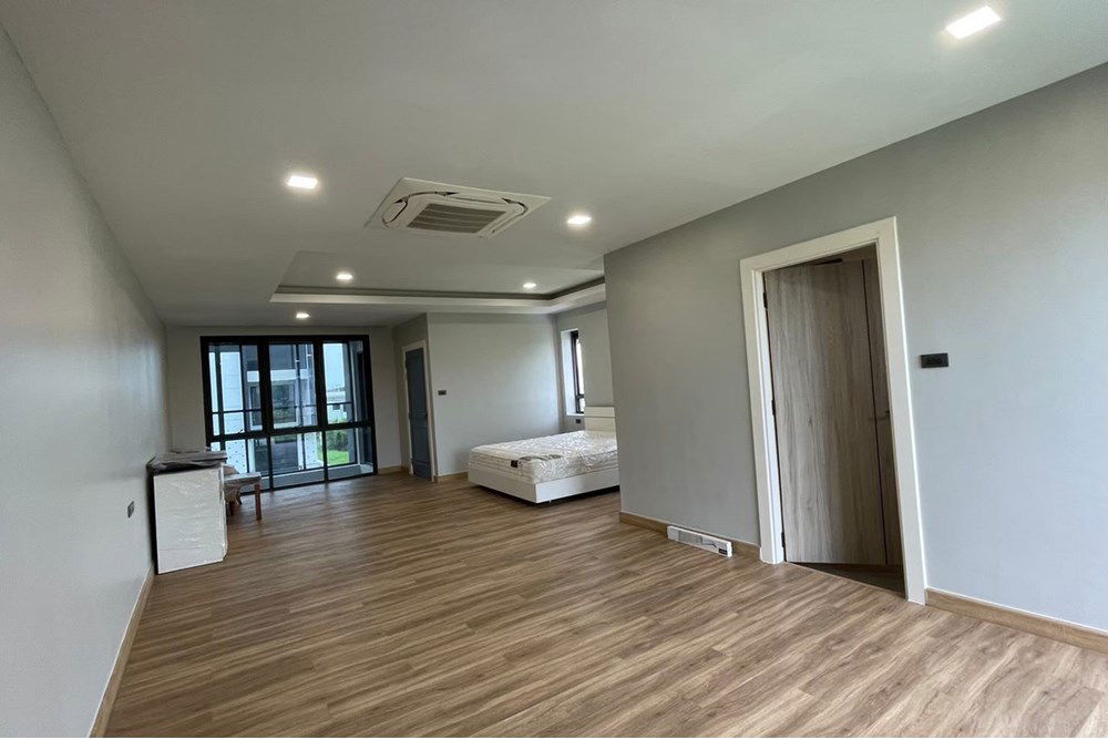 รูป [920071080-90] ทาวน์เฮ้าส์ลาดพร้าว: สะดวกครบครัน ใกล้ MRT - รูปที่ 8/13