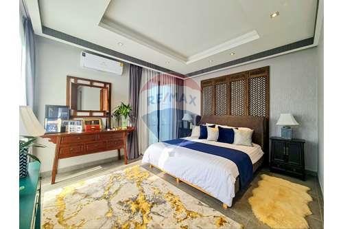 รูป [920601001-62] Brand New Villa Luxury Modern Thai Design in Sam Phra Ya For Sale - รูปที่ 29/41