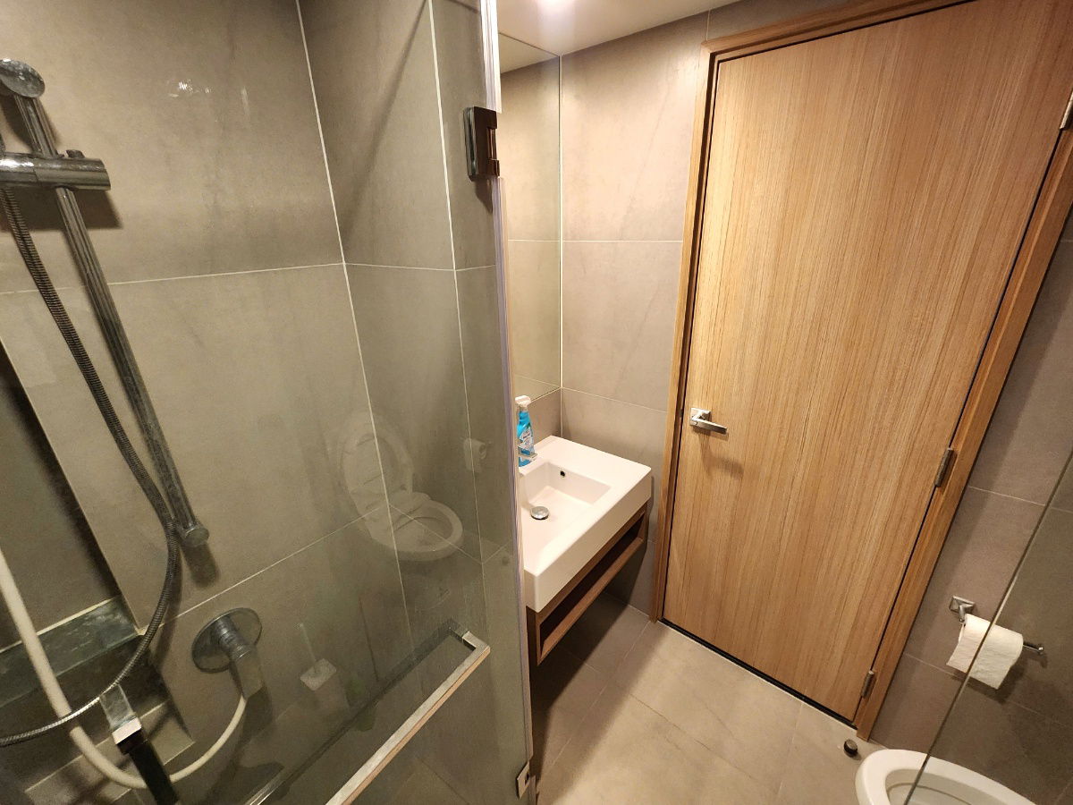 รูป **ห้องว่างครับผม พร้อมอยู่แล้ว** ให้เช่า The Most อิสรภาพ ห้องบนสุดส่วนตัวที่สุด ร้อนไม่มากSN517.4.184 - รูปที่ 12/54