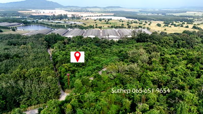 ที่ดิน เหมราชอีสเทิร์นซีบอร์ด : ขายที่ดิน 17 ไร่ๆละ 2.8 ล้าน ใกล้ถนน 3574 เพียง 1.5 กม.  เขาคันทรง ศรีราชา เหมาะทำคลังสินค้าและศูนย์โลจิสติกส์