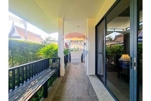 รูป [920601001-62] Brand New Villa Luxury Modern Thai Design in Sam Phra Ya For Sale - รูปที่ 41/41