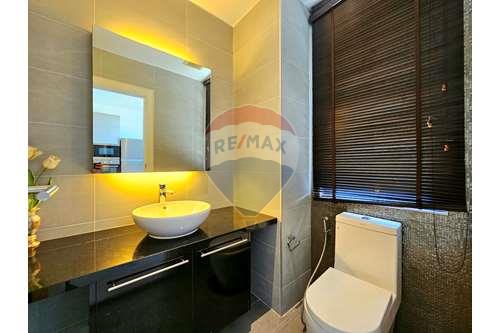 picture [920601001-225] Black mountain Townhouse, Great Golf Course View, - 19/43