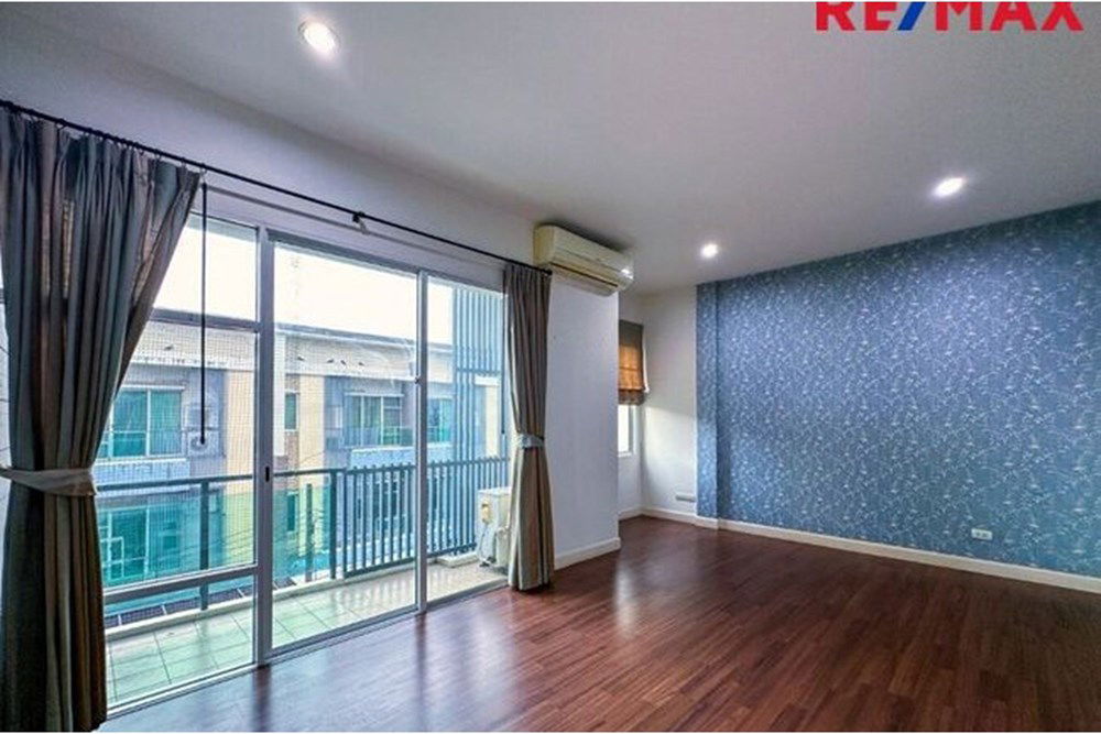 รูป [920091001-1071] ขายทาวน์โฮม 3 ชั้น โครงการ Town Plus X Ladprao - รูปที่ 23/25