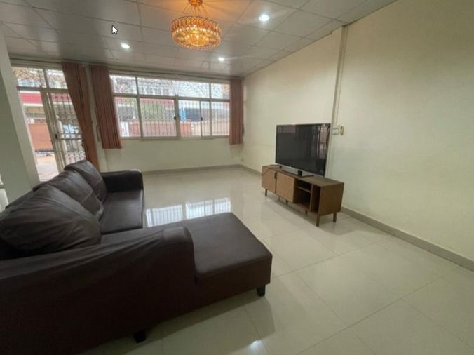 6-bed house for rent, 90 sq wah, Bangkok Yai