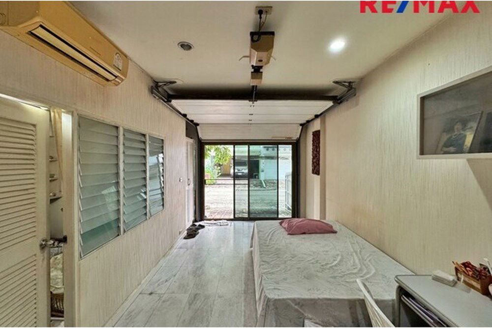 รูป [920091039-297] ขายทาวน์โฮม 3 ชั้น Garden City Lagoon ประชาชื่น - รูปที่ 4/24