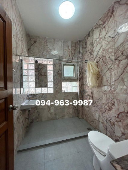 รูป ให้เช่าบ้านเดี่ยว เกษตรนวมินทร์ ถนนนวลจันทร์ 90ตรว. 4นอน 3น้ำ 1ห้องแม่บ้าน 1ห้องโถงใหญ่ 1ห้องทำงาน ตกแต่งใหม่ พร้อมอยู่ - รูปที่ 16/22