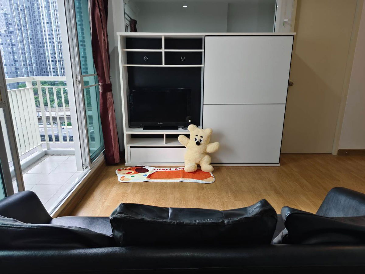 รูป ให้เช่า The parkland grand taksin ห้อง 1 ห้องนอน 1 ห้องน้ำ เฟอร์นิเจอร์ครบพร้อมเข้าอยู่ สนใจแอดไลน์ spoywink - รูปที่ 2/8