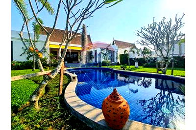 บ้านเดี่ยว ชะอำ เพชรบุรี : [920601001-62] Brand New Villa Luxury Modern Thai Design in Sam Phra Ya For Sale
