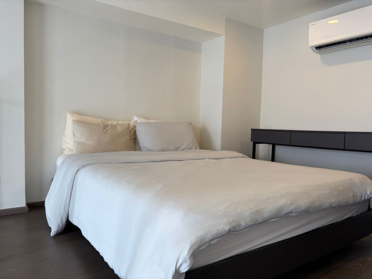 รูป Park Origin Chula Samyan【𝐑𝐄𝐍𝐓】🔥ดีไซน์มินิมอลหรู เฟอร์นิเจอร์จัดวางสมดุลทั้งฟังก์ชันและอารมณ์🔥 ติดต่อไลน์ไอดี: @hacondo - รูปที่ 1/10