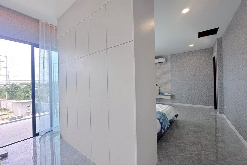 รูป [920311006-309] ขายพูลวิลล่าหรู สไตล์โมเดิร์น พัทยา - หนองไม้แก่น พร้อมเข้าอยู่! - รูปที่ 32/32