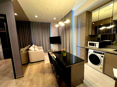คอนโดให้เช่า : 💥💥ปล่อยเช่า!! Condo The Crest Park Residences 2Bed1Bath 47 ตร.ม.ชั้น 35 แต่งครบ สนใจ LINE: @atfirm💥💥