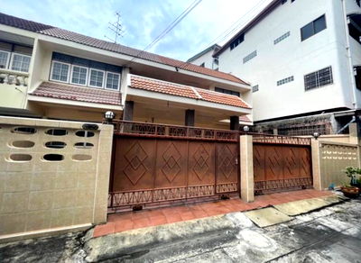 เช่าบ้านเดี่ยว ม.ราชภัฏธนบุรี : เงียบสงบ ทำเลดี ระยะเดิน mrt ท่าพระ เช่าบ้าน ซอยจรัญสนิทวงศ์ 1