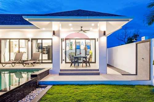 picture [920601001-38] 3 Bed 2 Bath Pool Villa in Hua Hin Soi 112 For Sale - 3/47