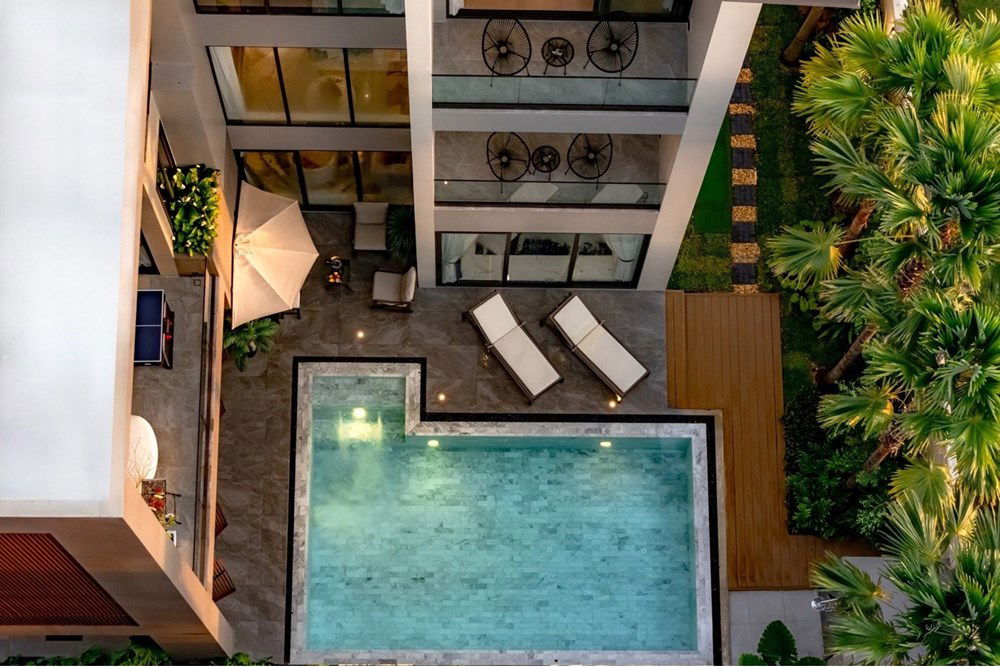 picture [920611001-420] "Luxurious 5-BR Villa Oasis in Pattaya Awaits You!" - 52/52