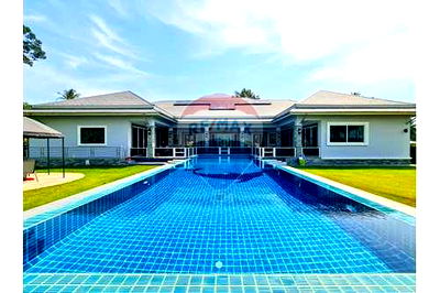 Houses for sale Hua Hin Prachaubkirikhan : [920601001-58] 5 Bed 6 Bath Luxury Private Pool Villa in Hua Hin, Thap Tai For Sale